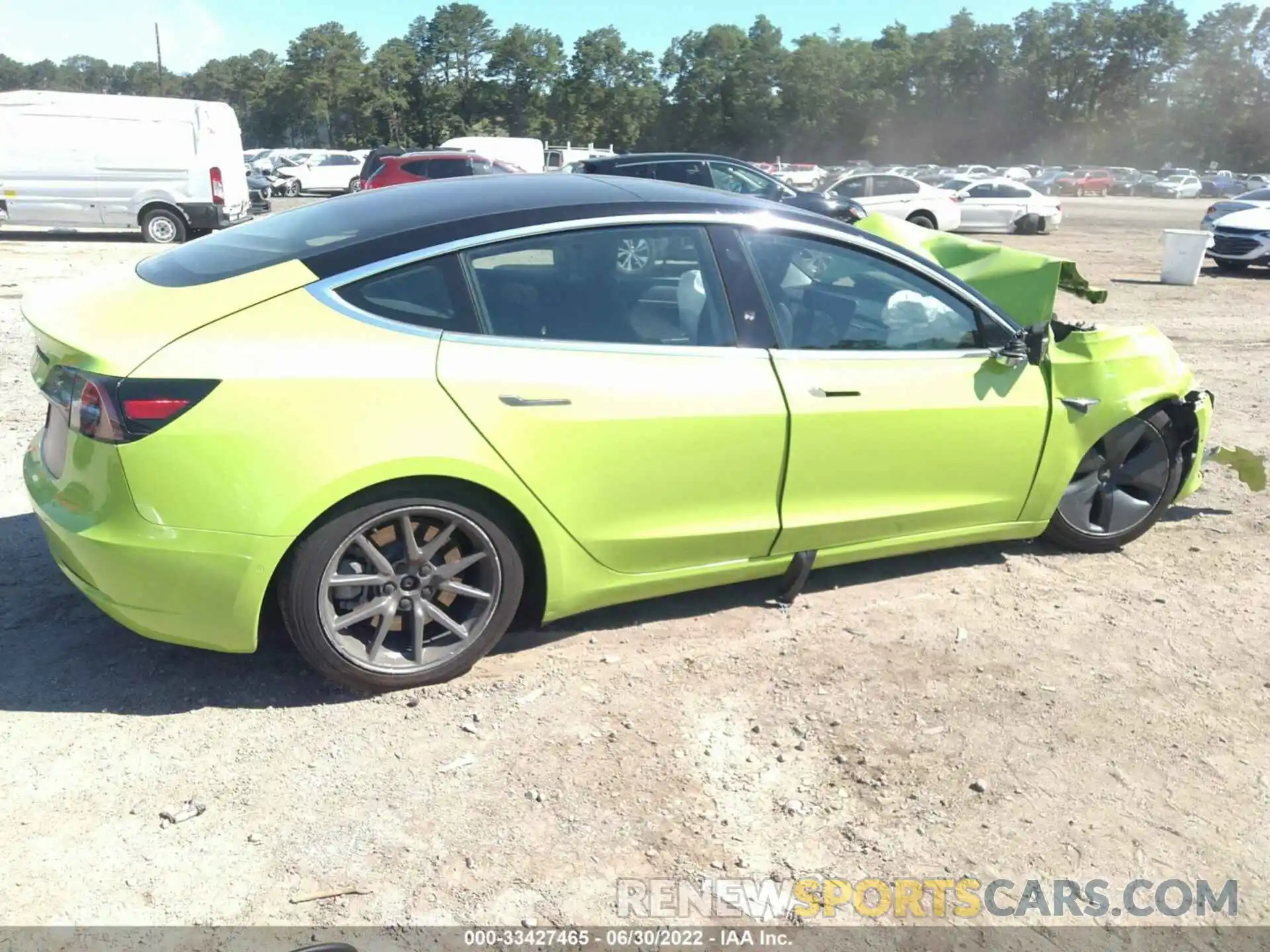 4 Photograph of a damaged car 5YJ3E1EA5LF797261 TESLA MODEL 3 2020