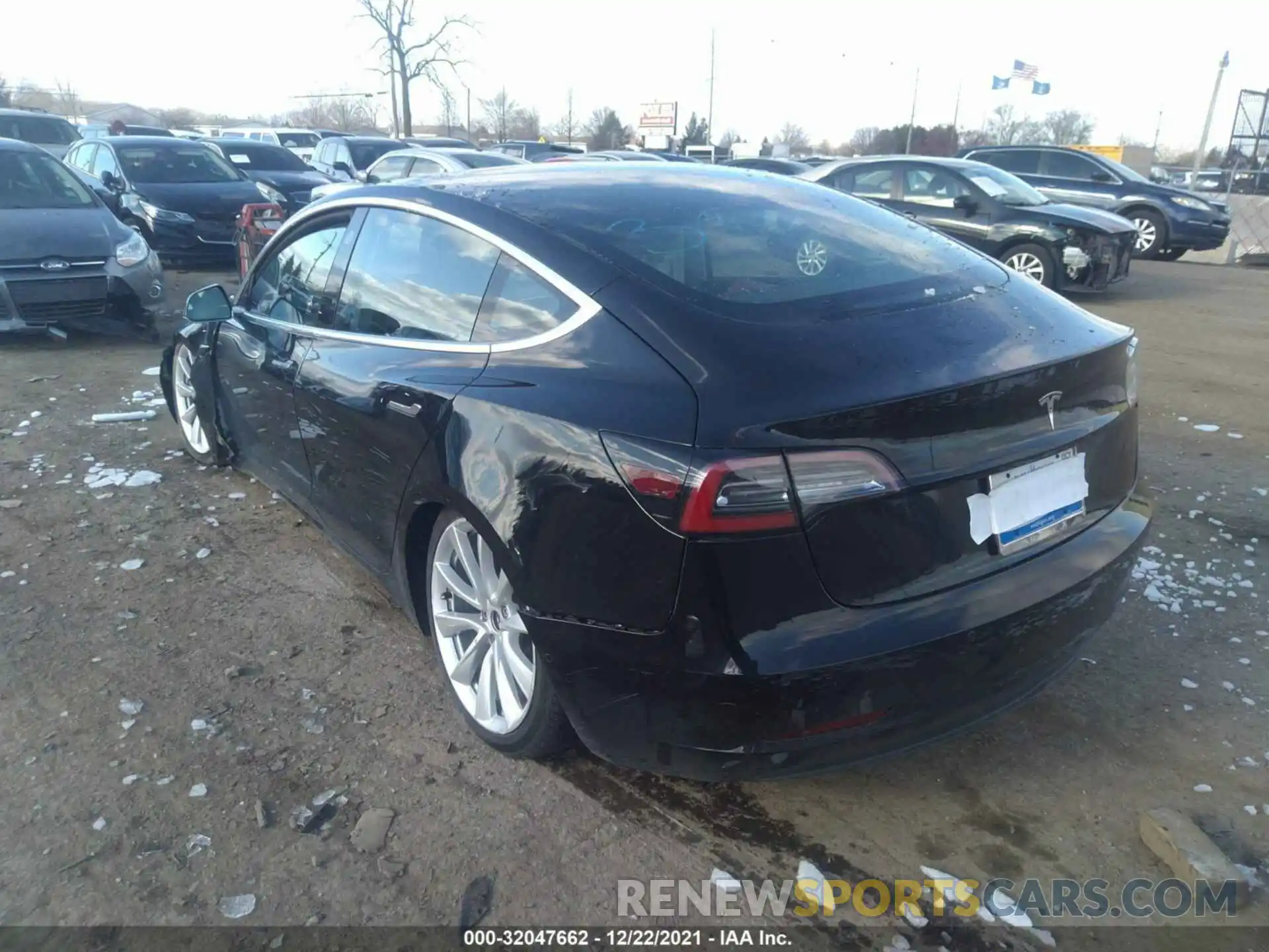 3 Photograph of a damaged car 5YJ3E1EA5LF797423 TESLA MODEL 3 2020