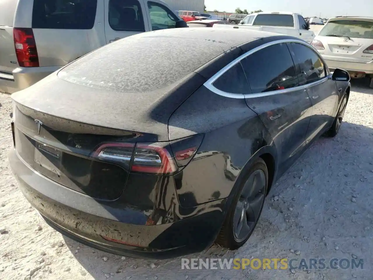 4 Photograph of a damaged car 5YJ3E1EA5LF804693 TESLA MODEL 3 2020