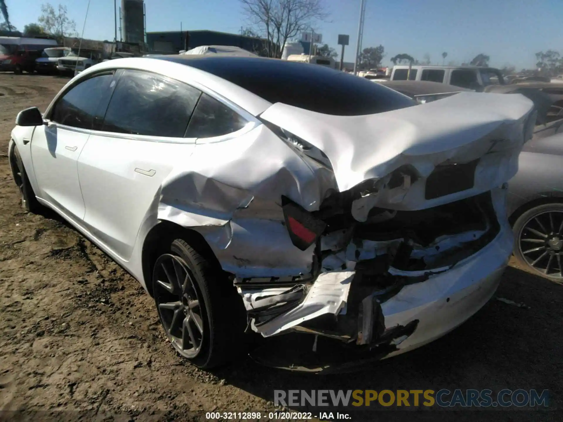 3 Photograph of a damaged car 5YJ3E1EA6LF613090 TESLA MODEL 3 2020