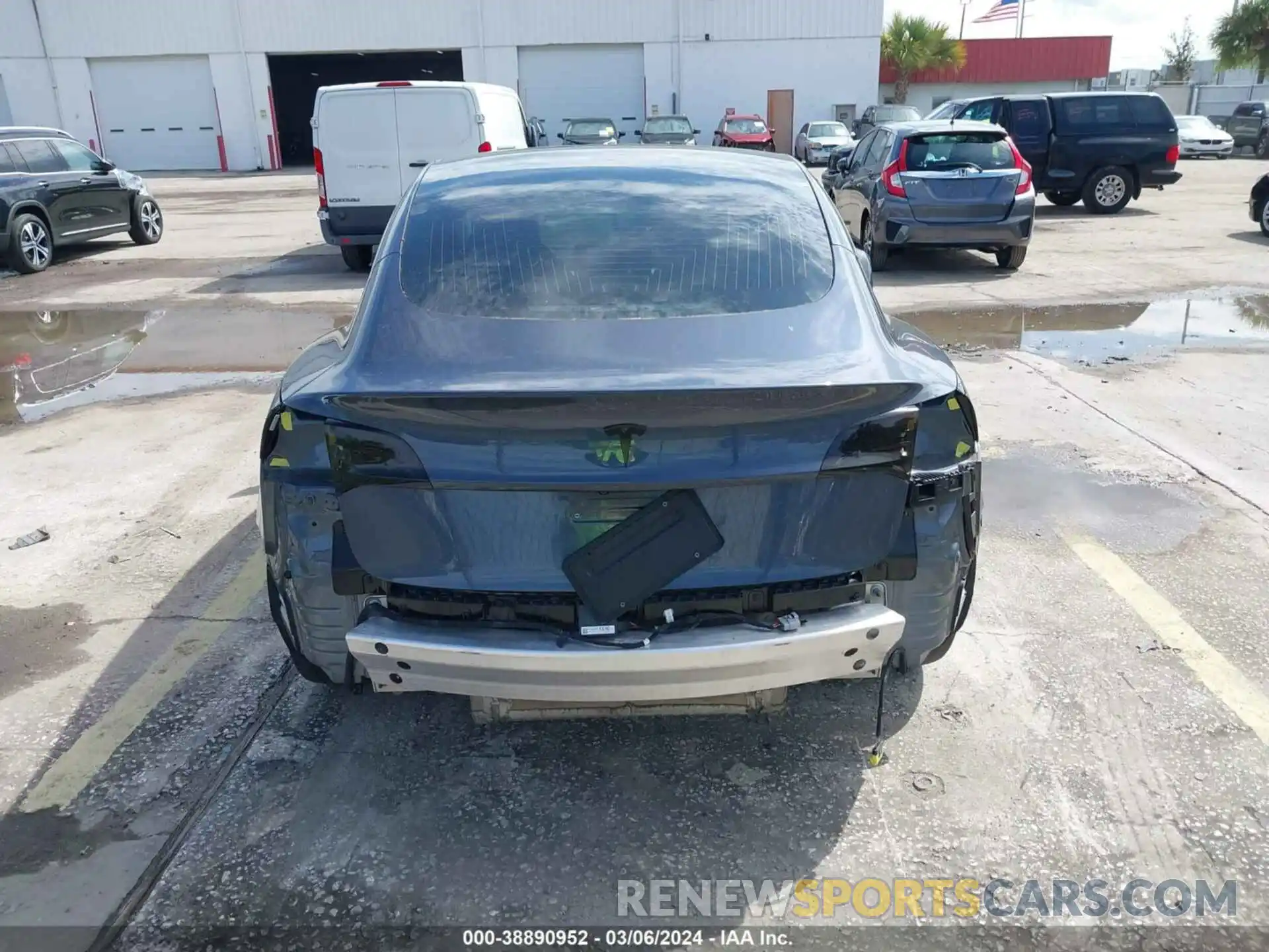 17 Photograph of a damaged car 5YJ3E1EA6LF634845 TESLA MODEL 3 2020