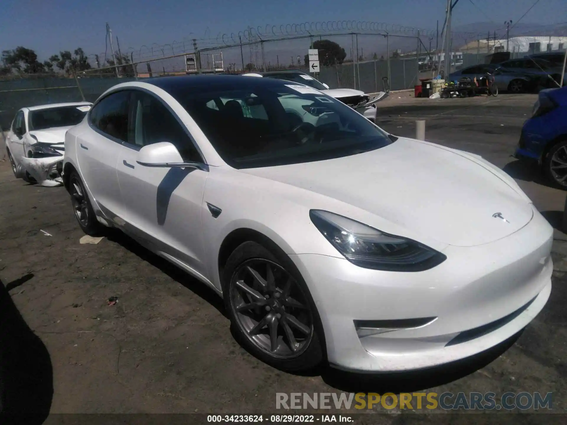 1 Photograph of a damaged car 5YJ3E1EA6LF659809 TESLA MODEL 3 2020