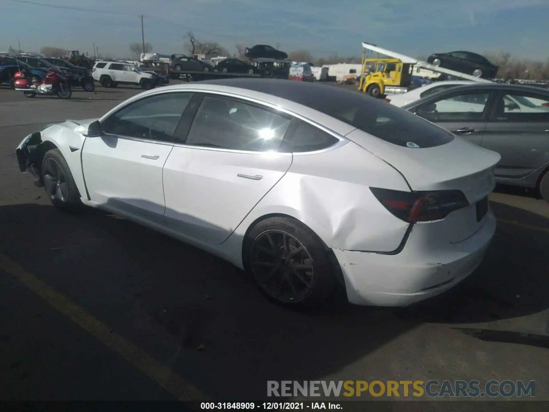 3 Photograph of a damaged car 5YJ3E1EA6LF659910 TESLA MODEL 3 2020