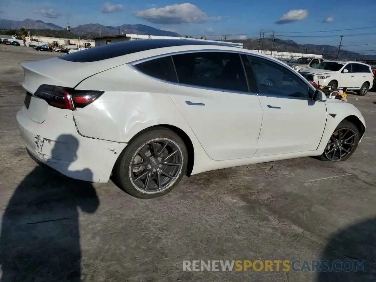 3 Photograph of a damaged car 5YJ3E1EA6LF660099 TESLA MODEL 3 2020