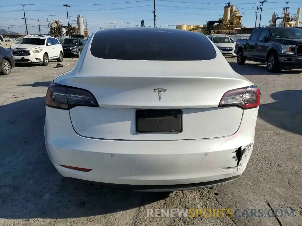 6 Photograph of a damaged car 5YJ3E1EA6LF660099 TESLA MODEL 3 2020