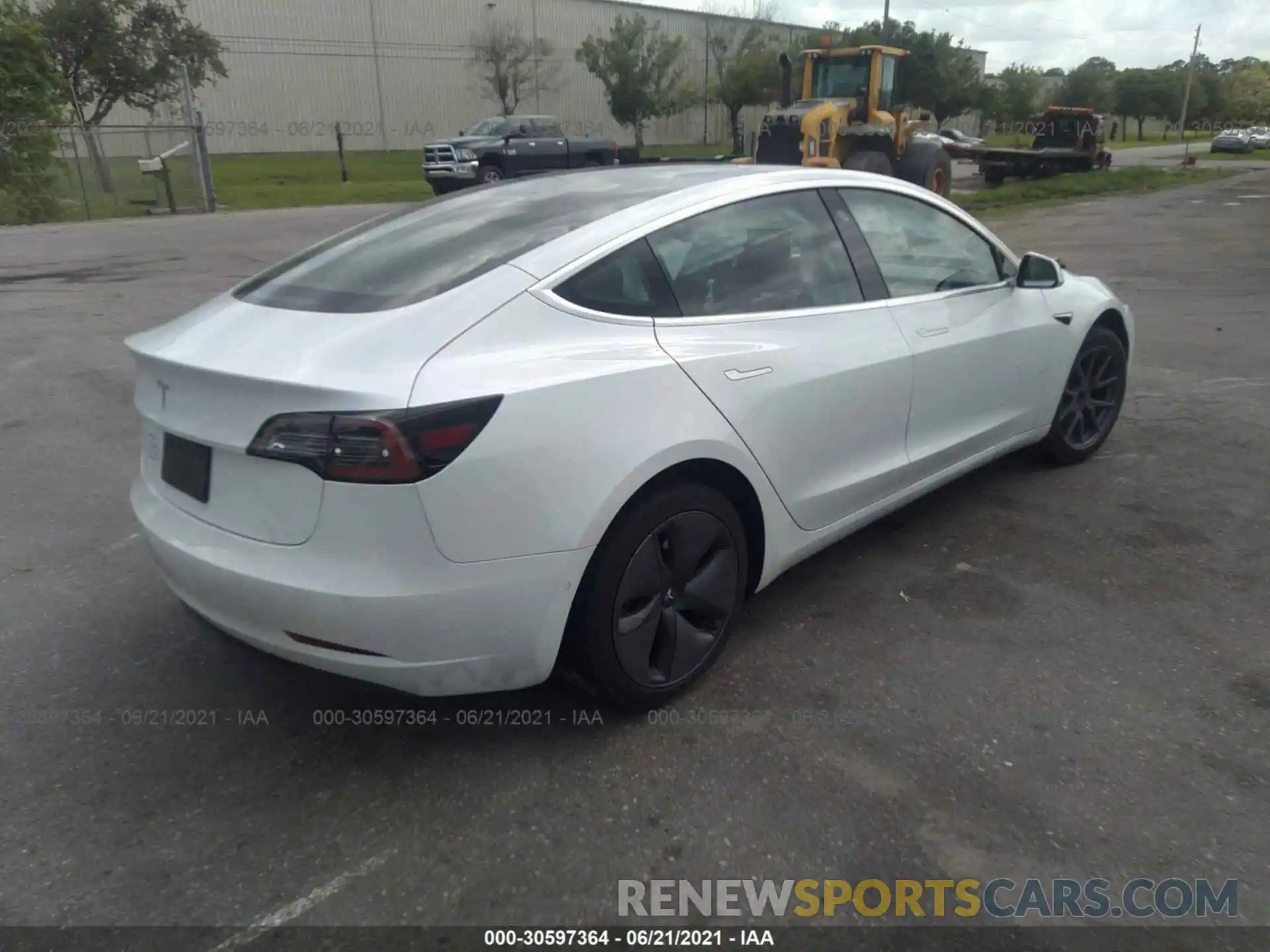 4 Photograph of a damaged car 5YJ3E1EA6LF660183 TESLA MODEL 3 2020