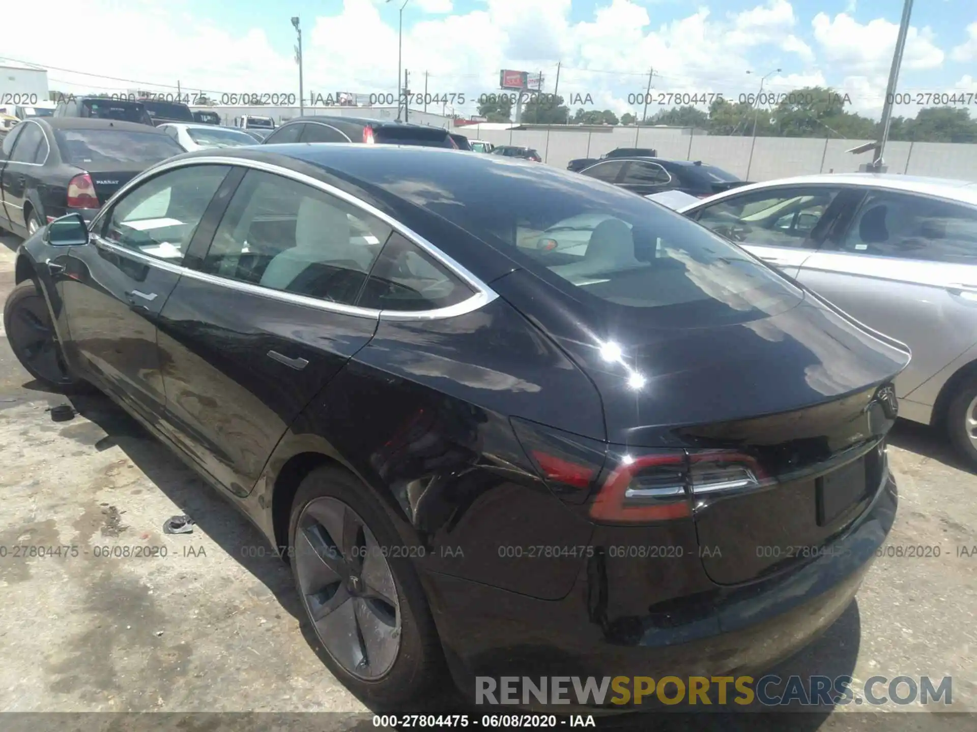 3 Photograph of a damaged car 5YJ3E1EA6LF662015 TESLA MODEL 3 2020