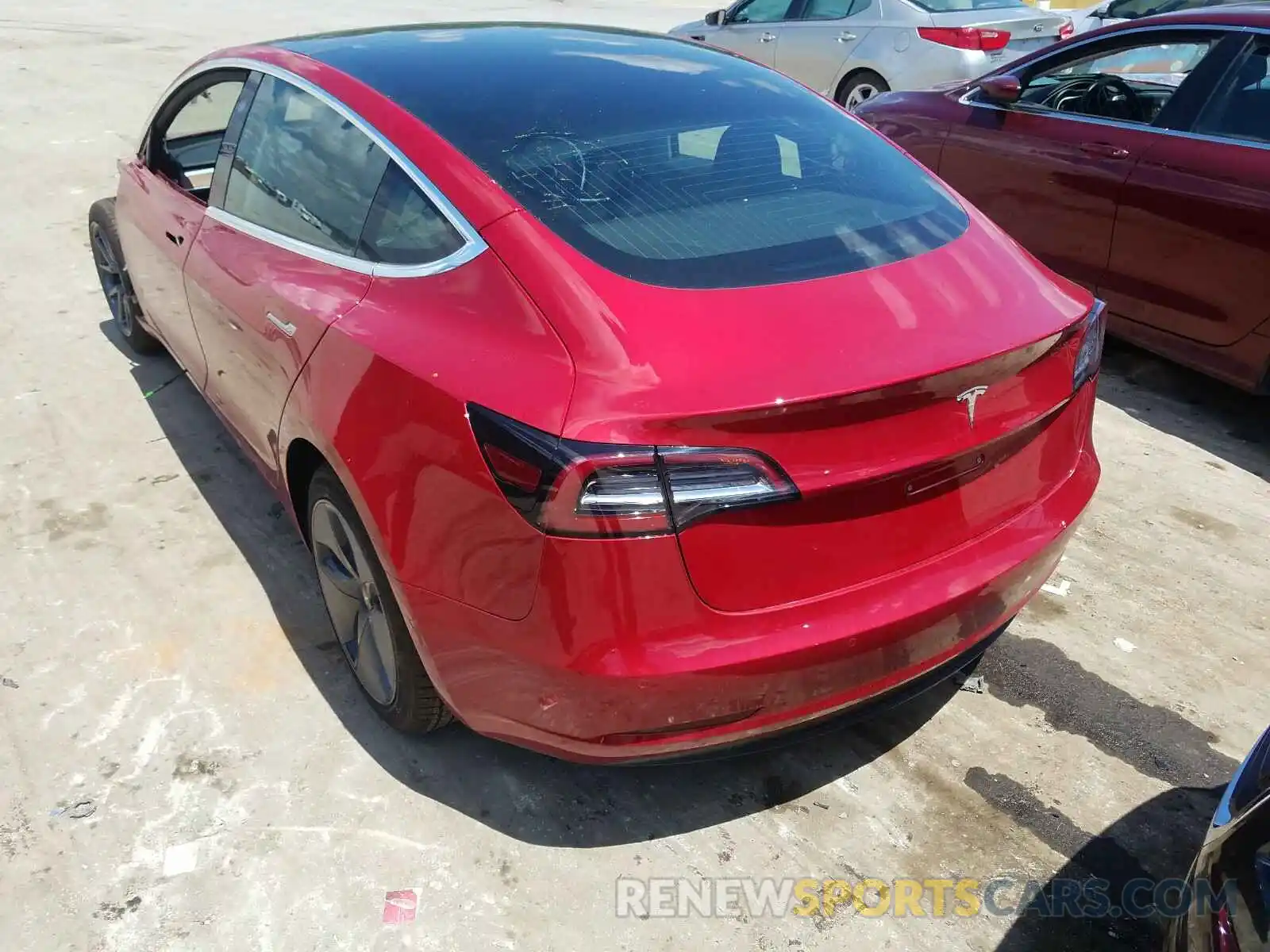 3 Photograph of a damaged car 5YJ3E1EA6LF705705 TESLA MODEL 3 2020