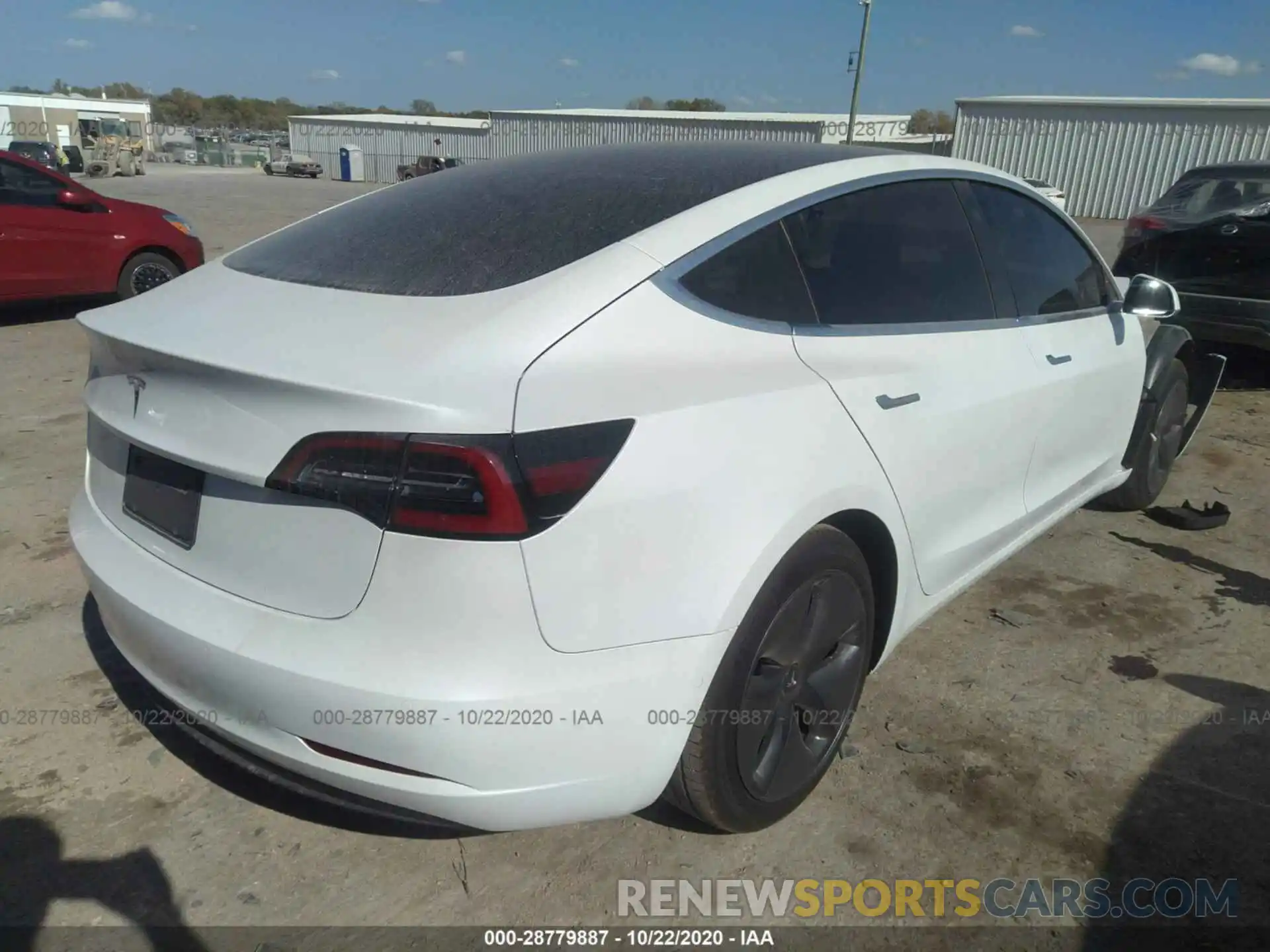 4 Photograph of a damaged car 5YJ3E1EA6LF737523 TESLA MODEL 3 2020