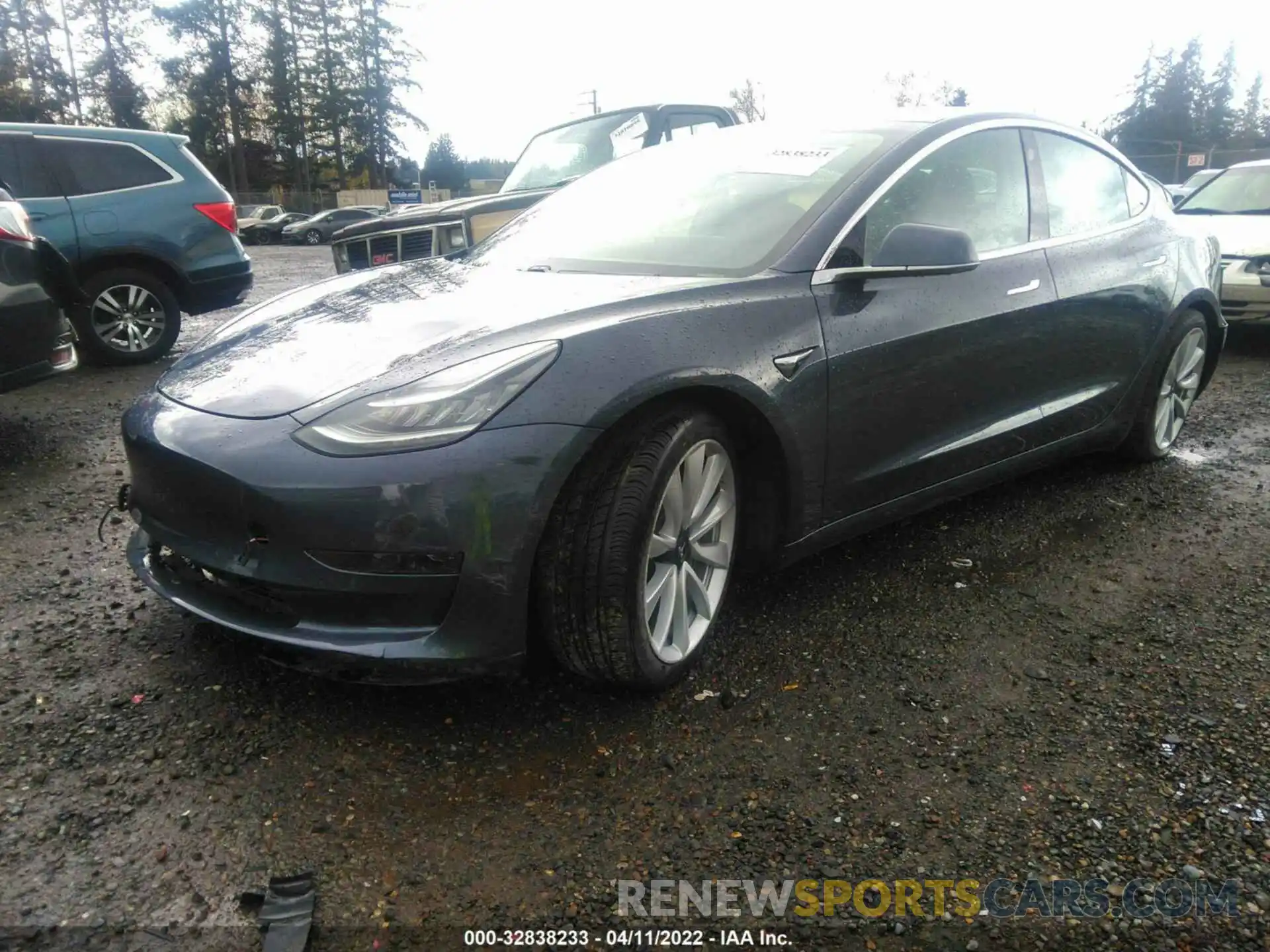 2 Photograph of a damaged car 5YJ3E1EA6LF737957 TESLA MODEL 3 2020