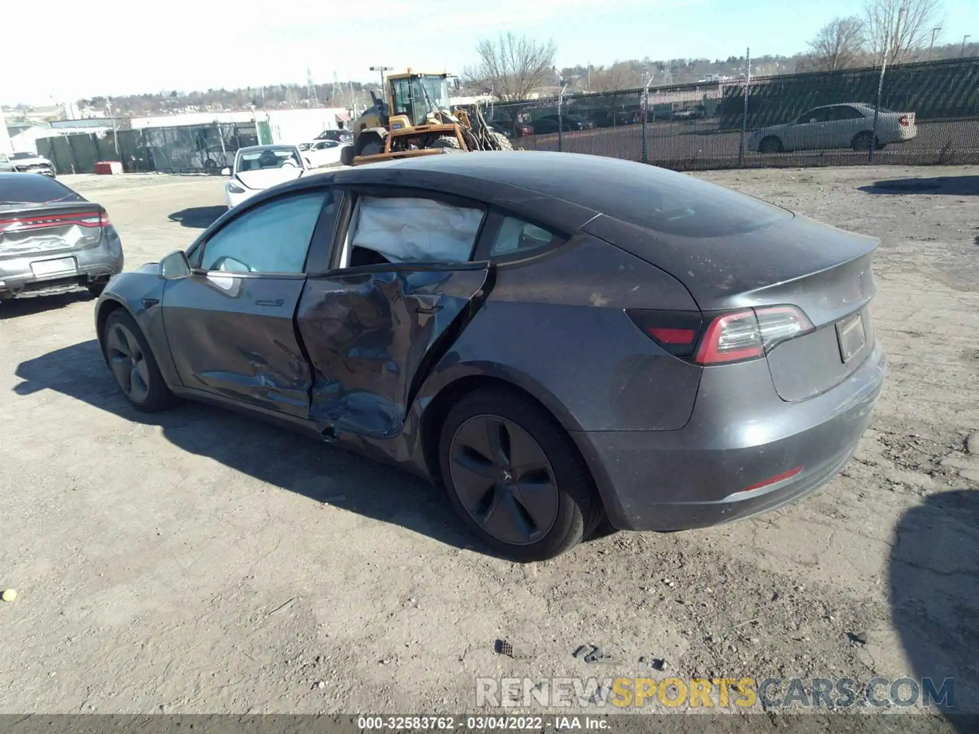 3 Photograph of a damaged car 5YJ3E1EA6LF739255 TESLA MODEL 3 2020