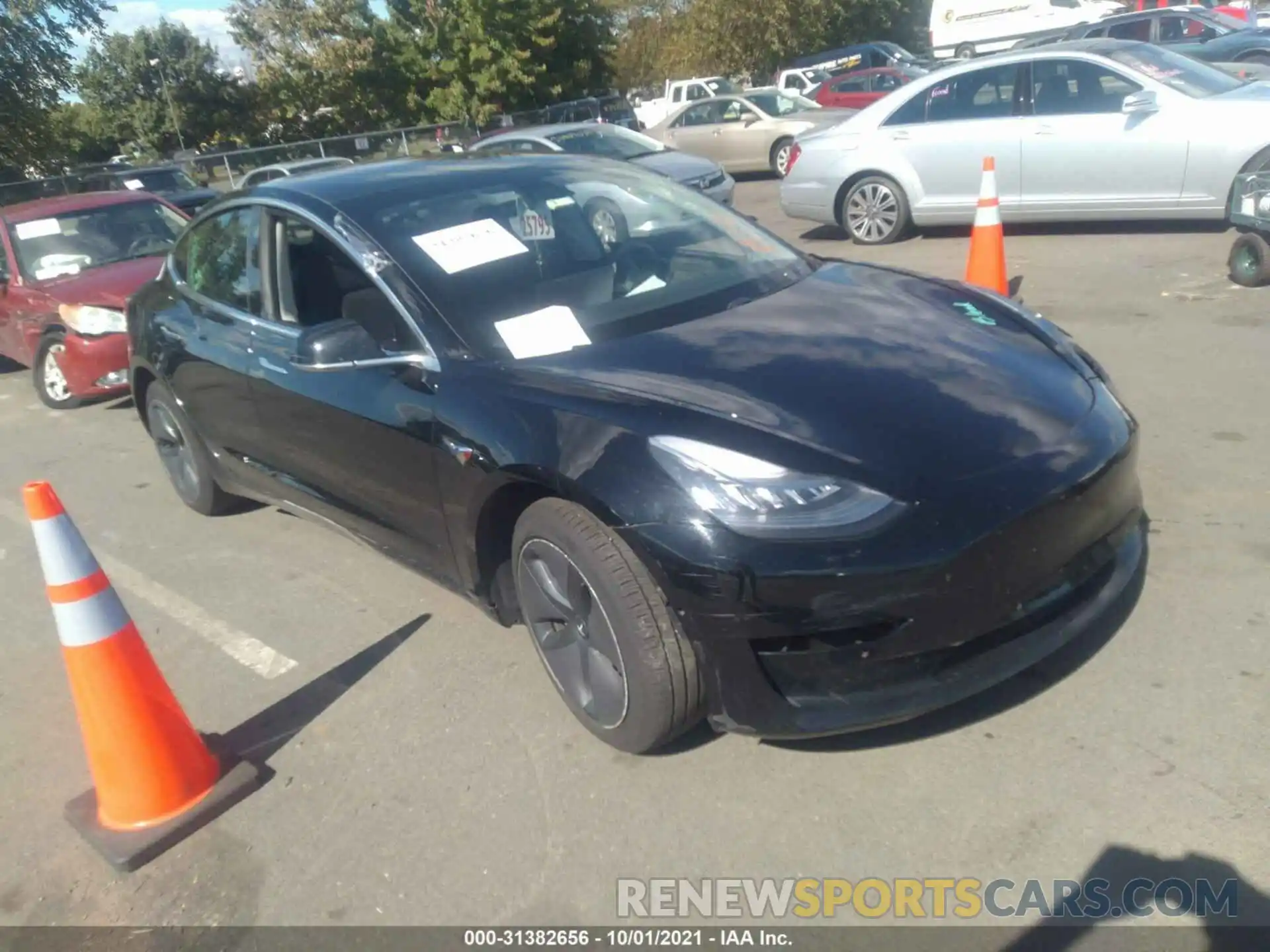 1 Photograph of a damaged car 5YJ3E1EA6LF745492 TESLA MODEL 3 2020