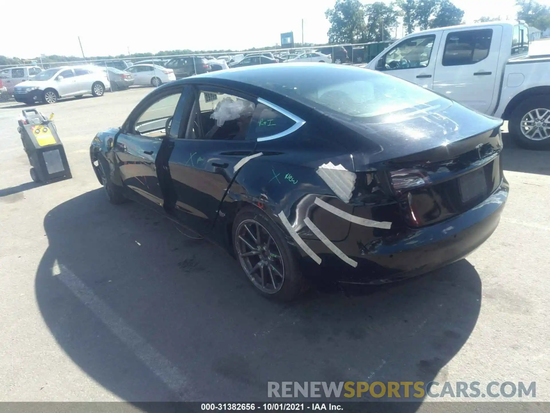 3 Photograph of a damaged car 5YJ3E1EA6LF745492 TESLA MODEL 3 2020