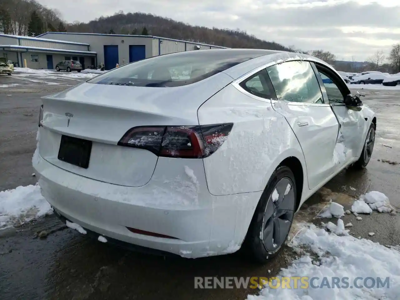 4 Photograph of a damaged car 5YJ3E1EA6LF785149 TESLA MODEL 3 2020