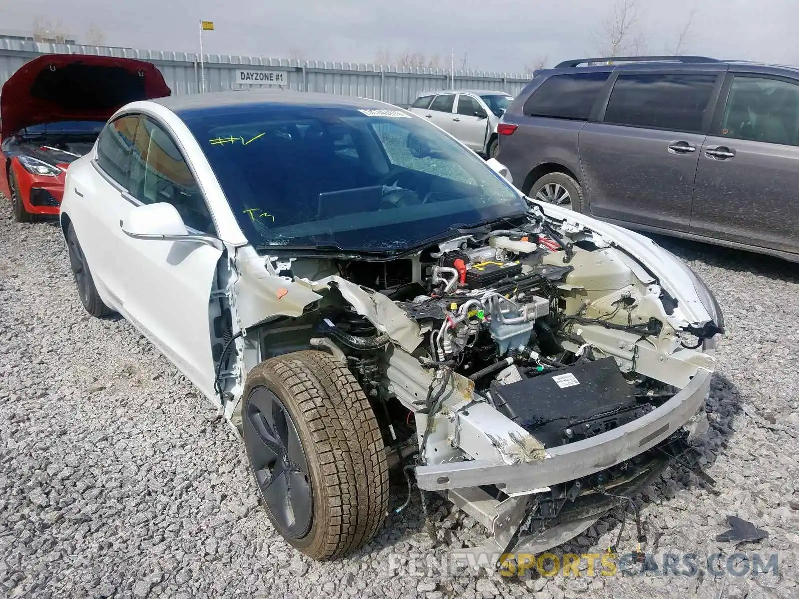 1 Photograph of a damaged car 5YJ3E1EA7LF529330 TESLA MODEL 3 2020