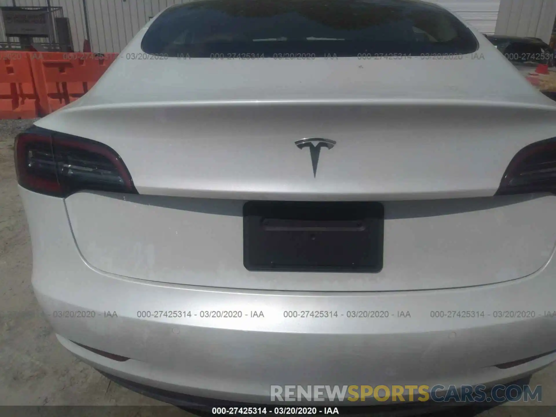 10 Photograph of a damaged car 5YJ3E1EA7LF612160 TESLA MODEL 3 2020