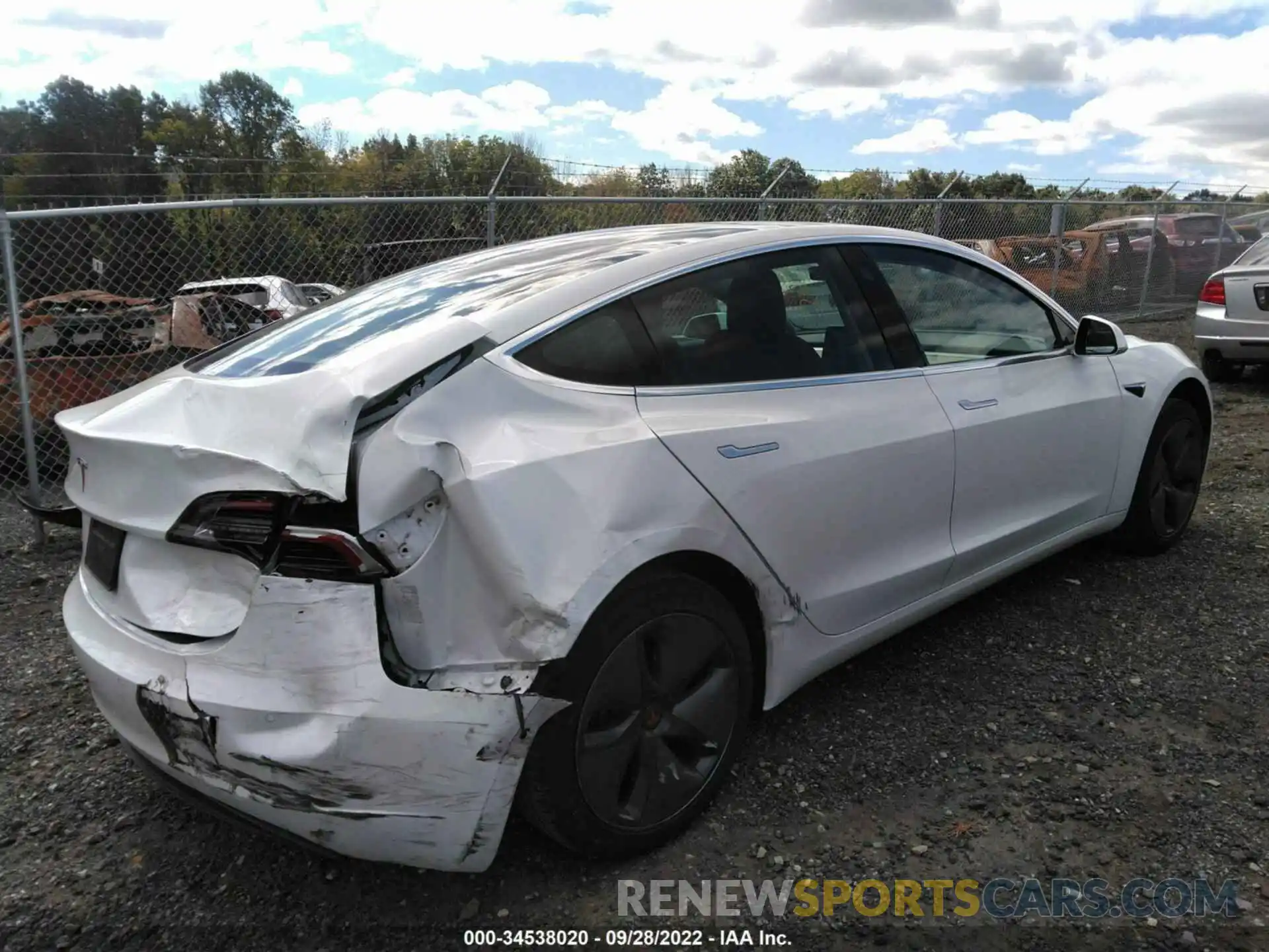 4 Photograph of a damaged car 5YJ3E1EA7LF612837 TESLA MODEL 3 2020