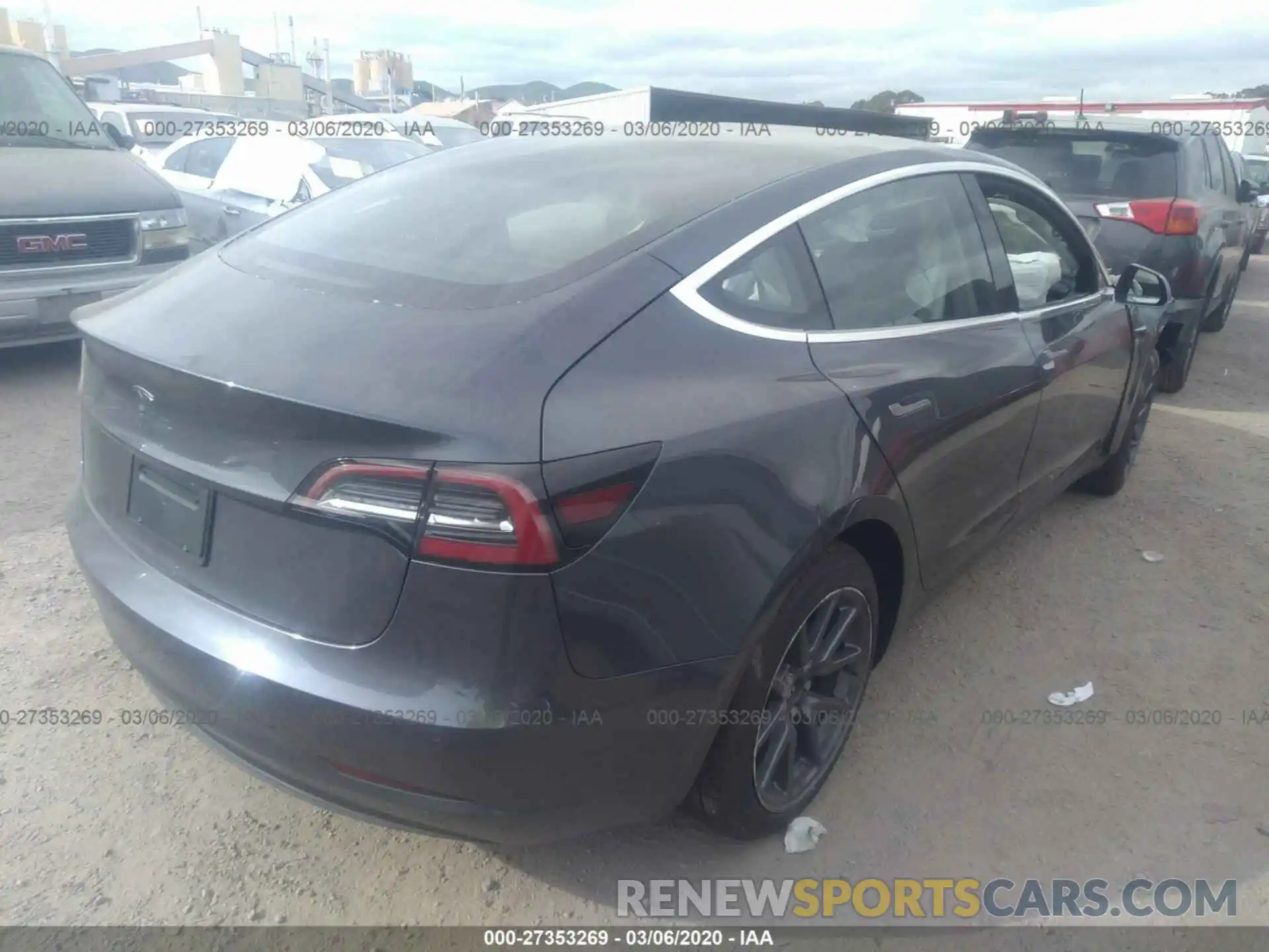 4 Photograph of a damaged car 5YJ3E1EA7LF630304 TESLA MODEL 3 2020