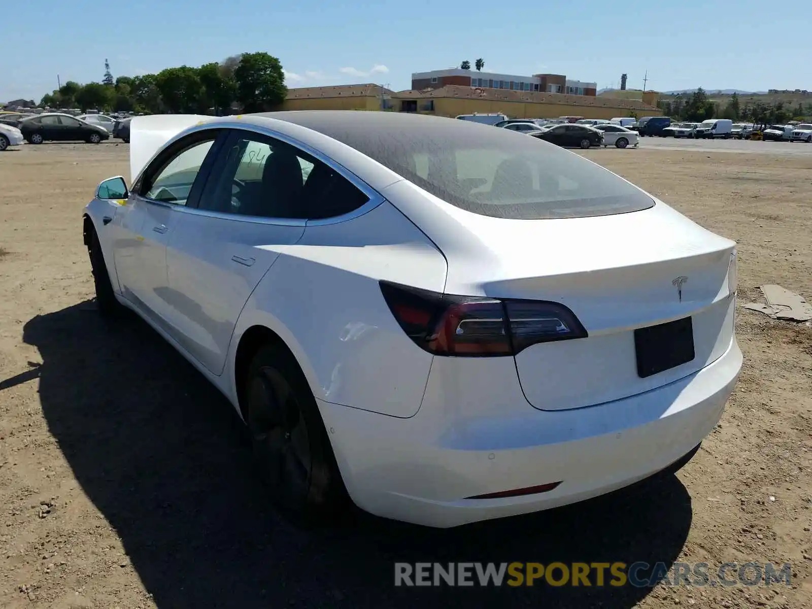 3 Photograph of a damaged car 5YJ3E1EA7LF631792 TESLA MODEL 3 2020