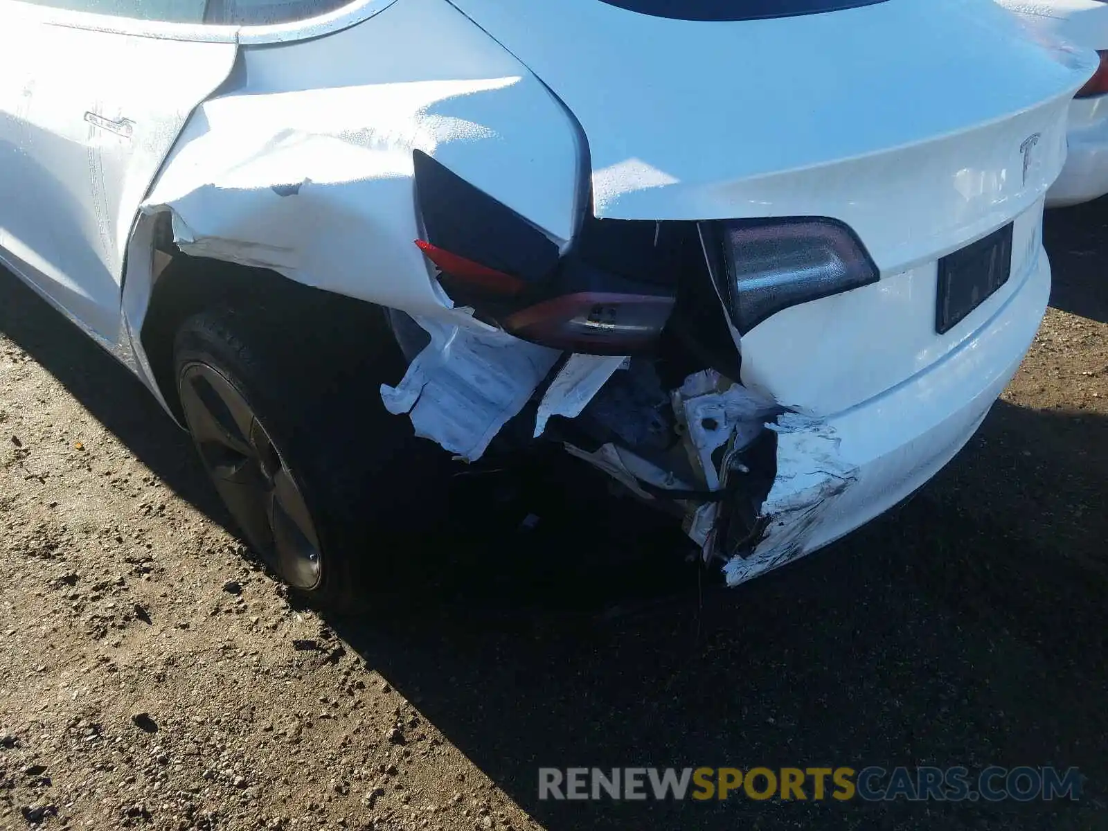 9 Photograph of a damaged car 5YJ3E1EA7LF634806 TESLA MODEL 3 2020