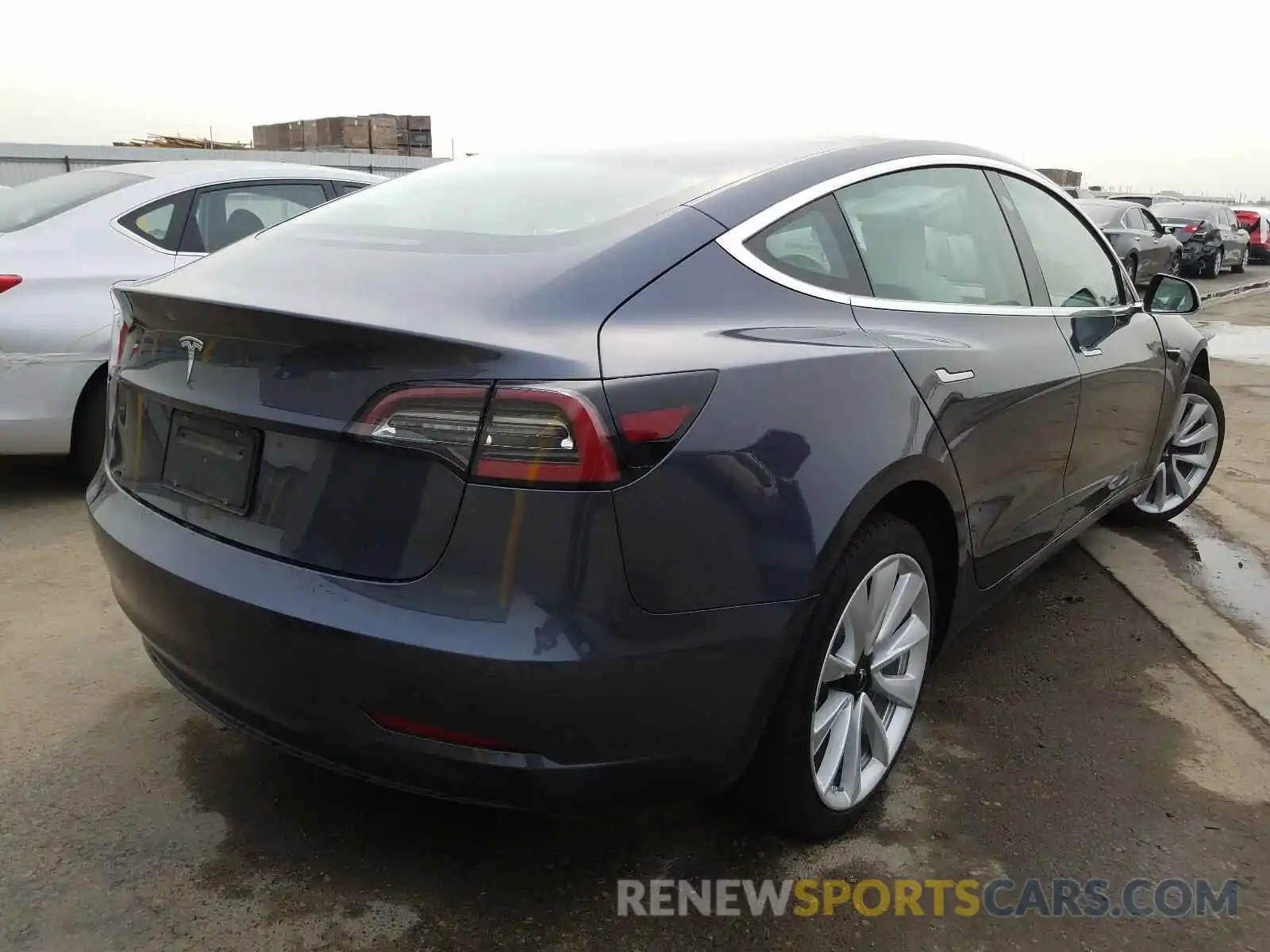 4 Photograph of a damaged car 5YJ3E1EA7LF635020 TESLA MODEL 3 2020