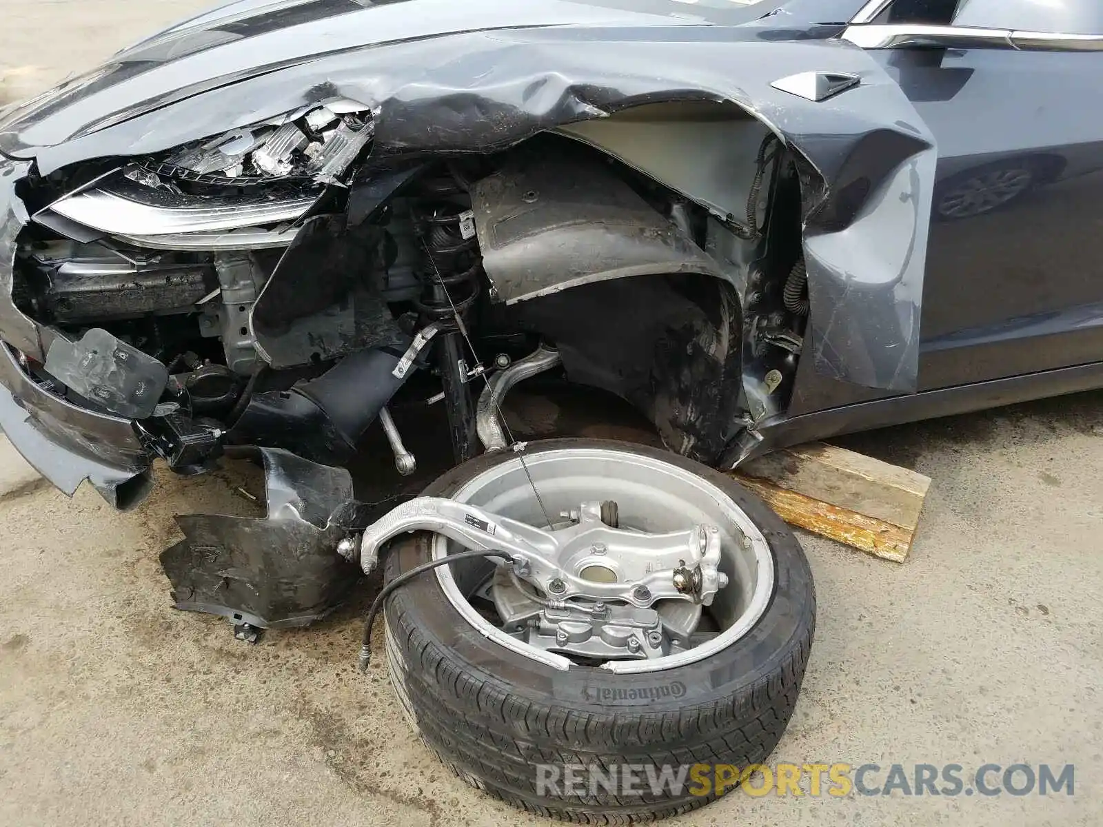 9 Photograph of a damaged car 5YJ3E1EA7LF635020 TESLA MODEL 3 2020