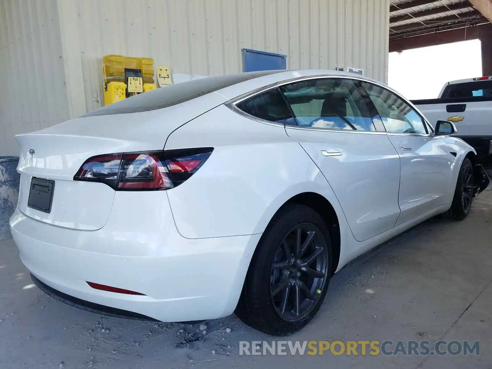 4 Photograph of a damaged car 5YJ3E1EA7LF659544 TESLA MODEL 3 2020