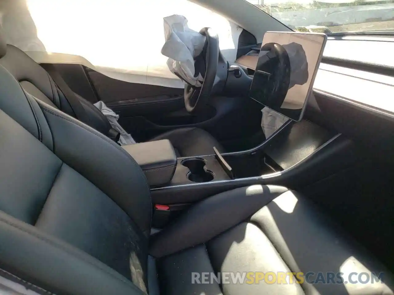 5 Photograph of a damaged car 5YJ3E1EA7LF660127 TESLA MODEL 3 2020