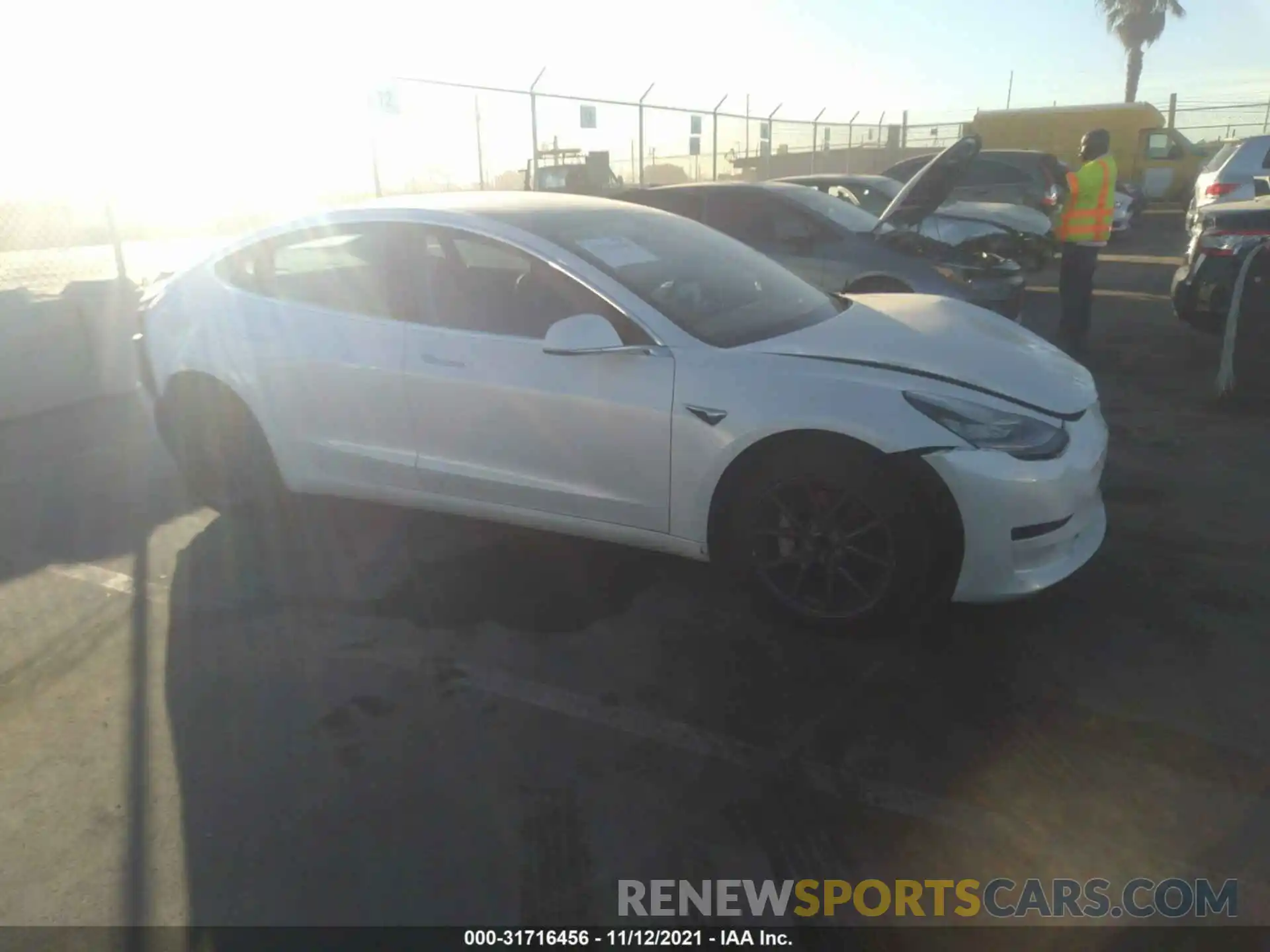 1 Photograph of a damaged car 5YJ3E1EA7LF660273 TESLA MODEL 3 2020