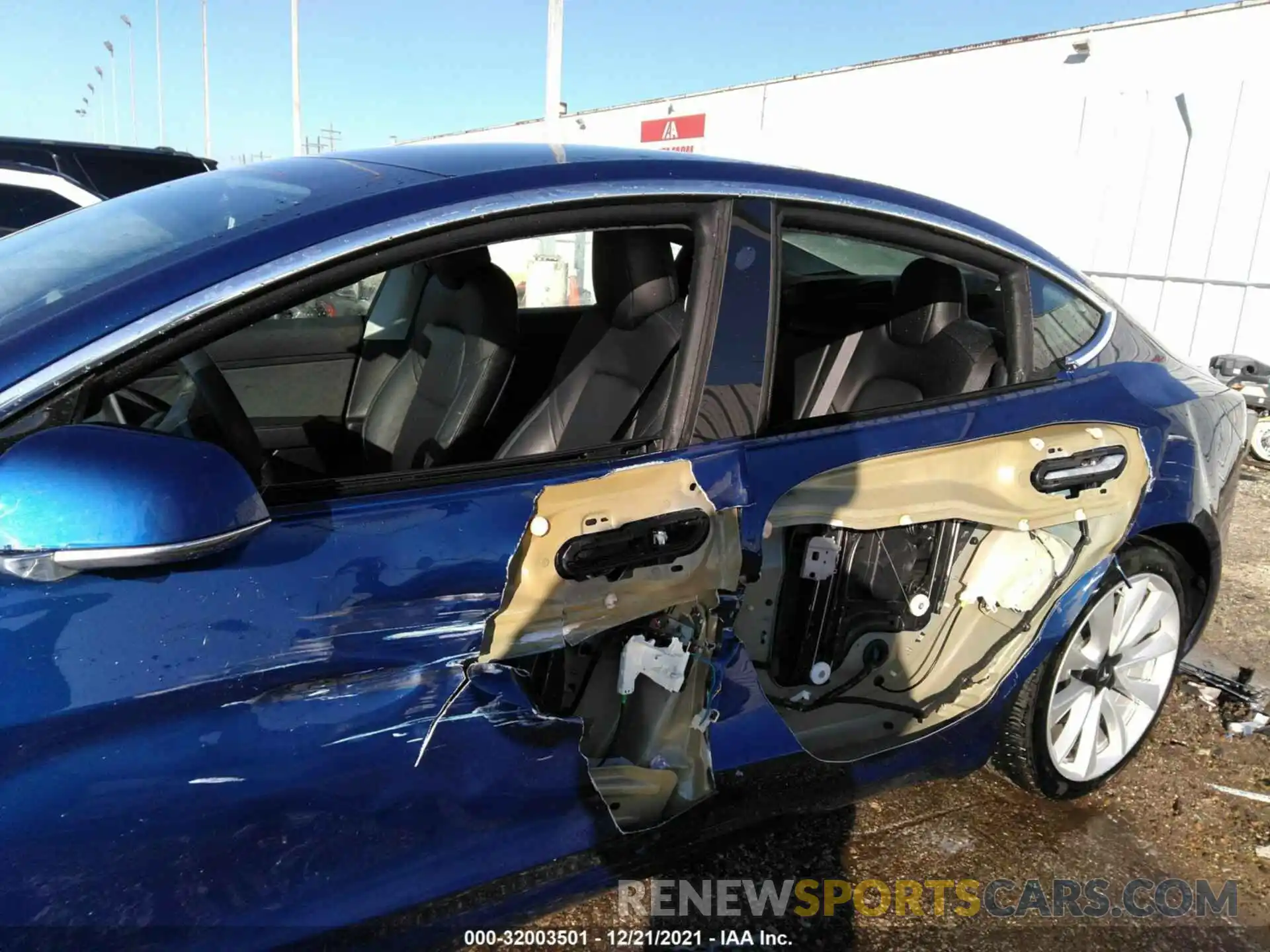 6 Photograph of a damaged car 5YJ3E1EA7LF661312 TESLA MODEL 3 2020