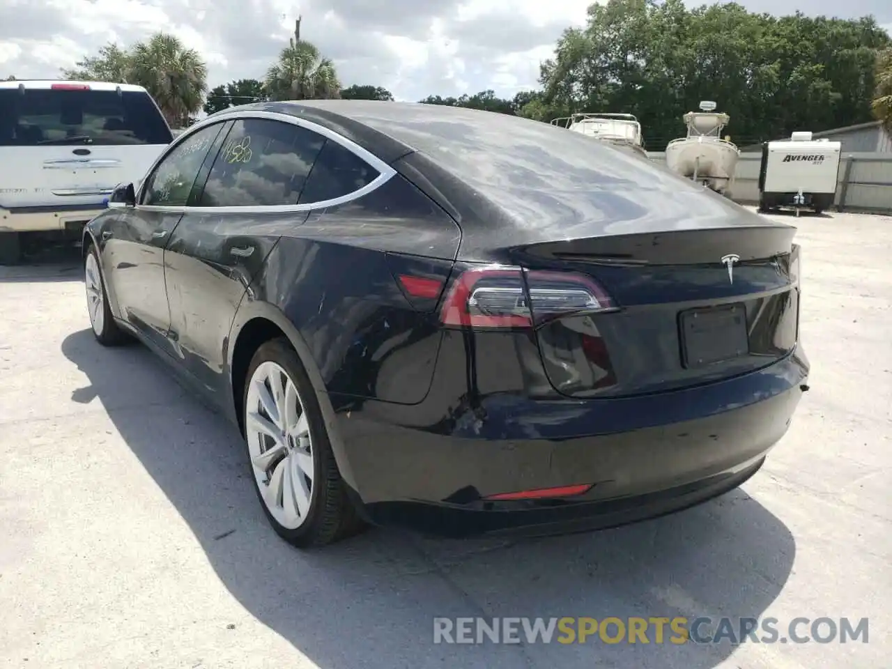 3 Photograph of a damaged car 5YJ3E1EA7LF662511 TESLA MODEL 3 2020