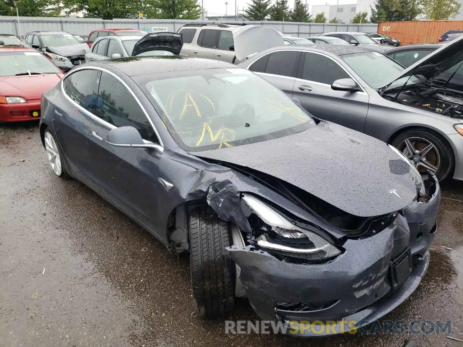 1 Photograph of a damaged car 5YJ3E1EA7LF670186 TESLA MODEL 3 2020