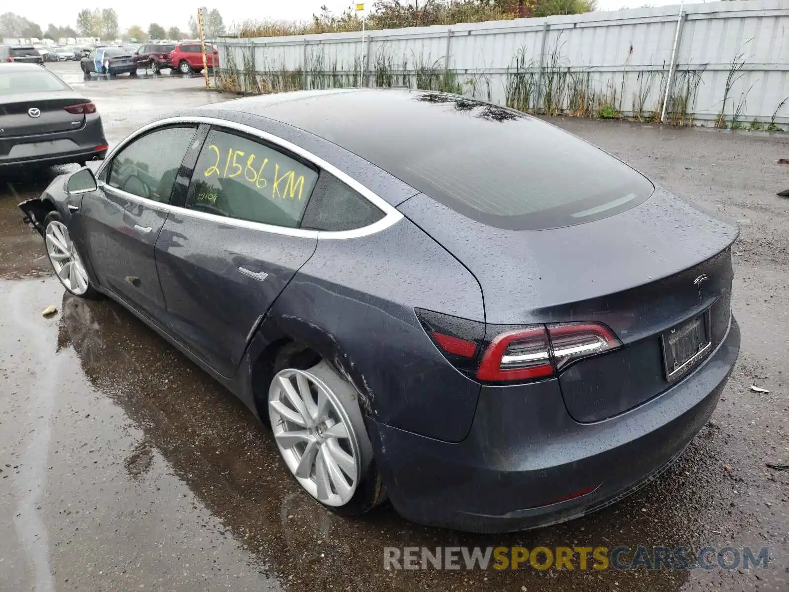 3 Photograph of a damaged car 5YJ3E1EA7LF670186 TESLA MODEL 3 2020