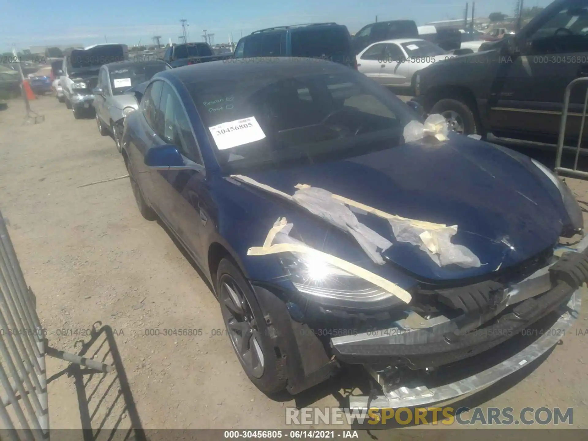 1 Photograph of a damaged car 5YJ3E1EA7LF705972 TESLA MODEL 3 2020