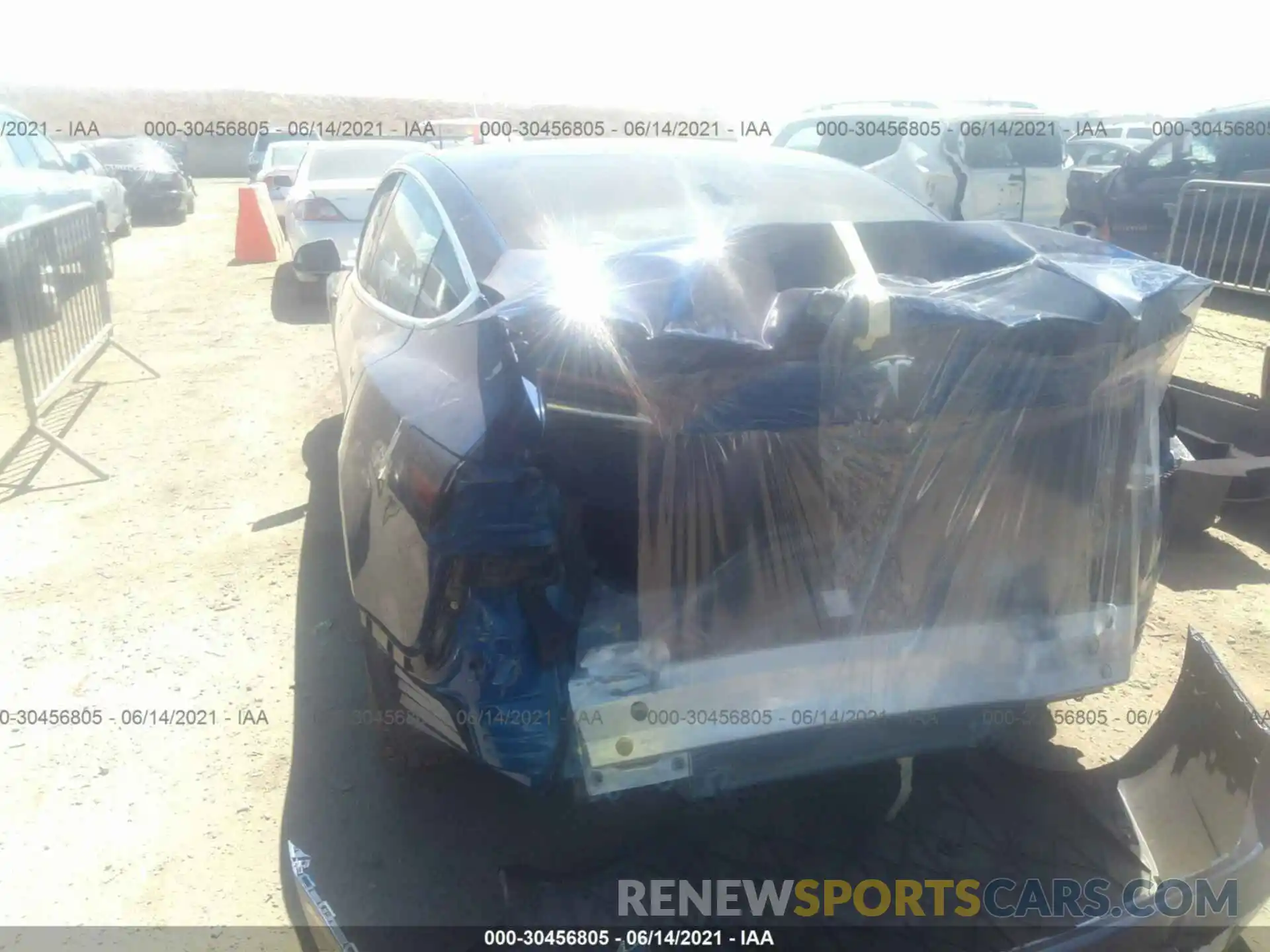 6 Photograph of a damaged car 5YJ3E1EA7LF705972 TESLA MODEL 3 2020