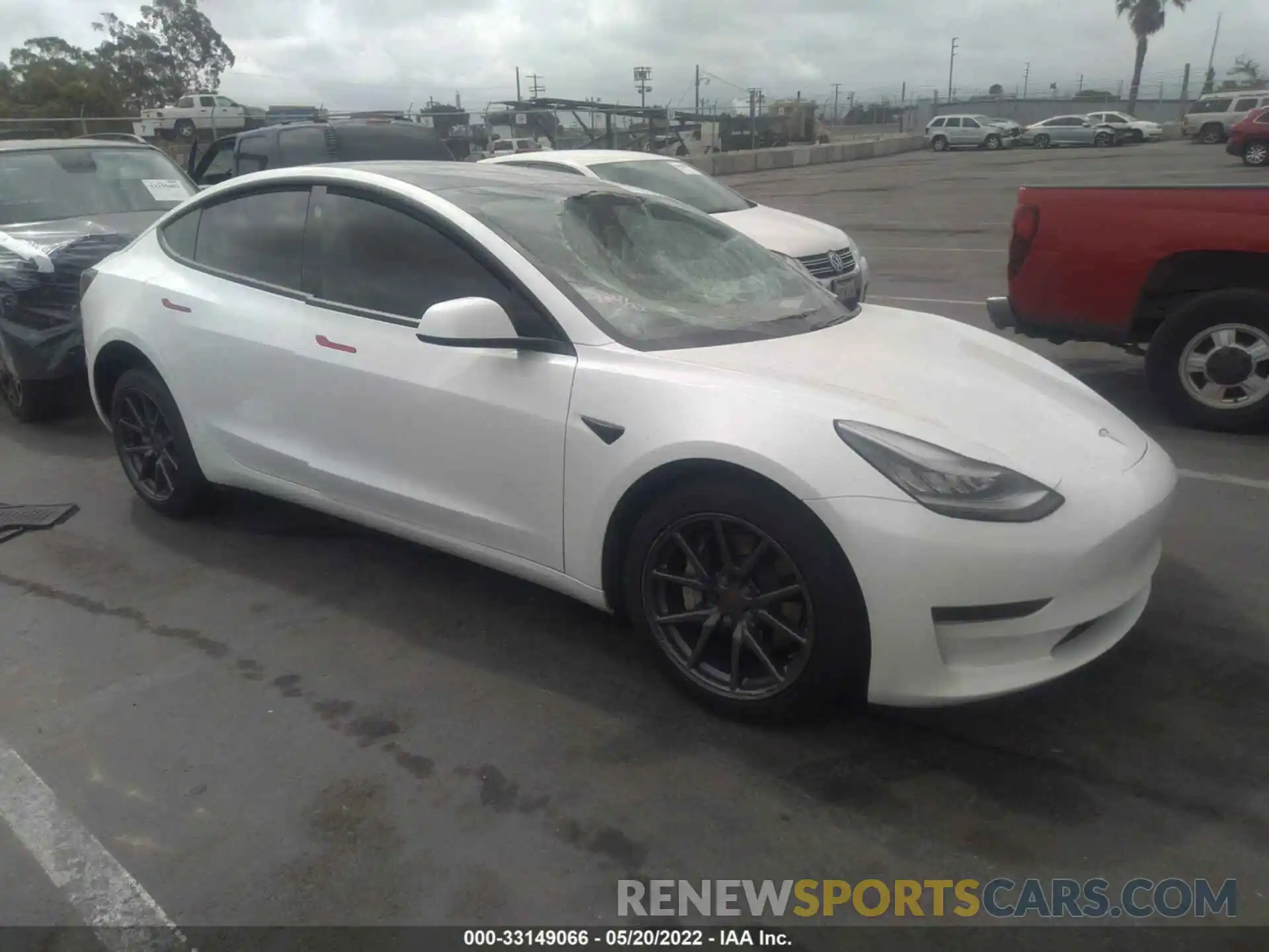 1 Photograph of a damaged car 5YJ3E1EA7LF706507 TESLA MODEL 3 2020