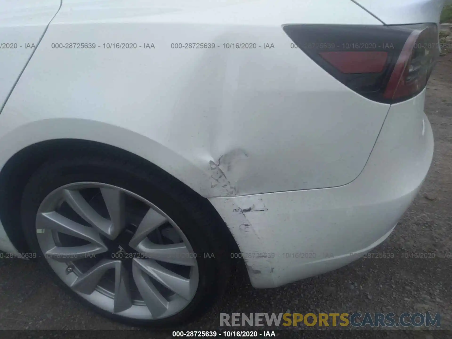 6 Photograph of a damaged car 5YJ3E1EA7LF745887 TESLA MODEL 3 2020