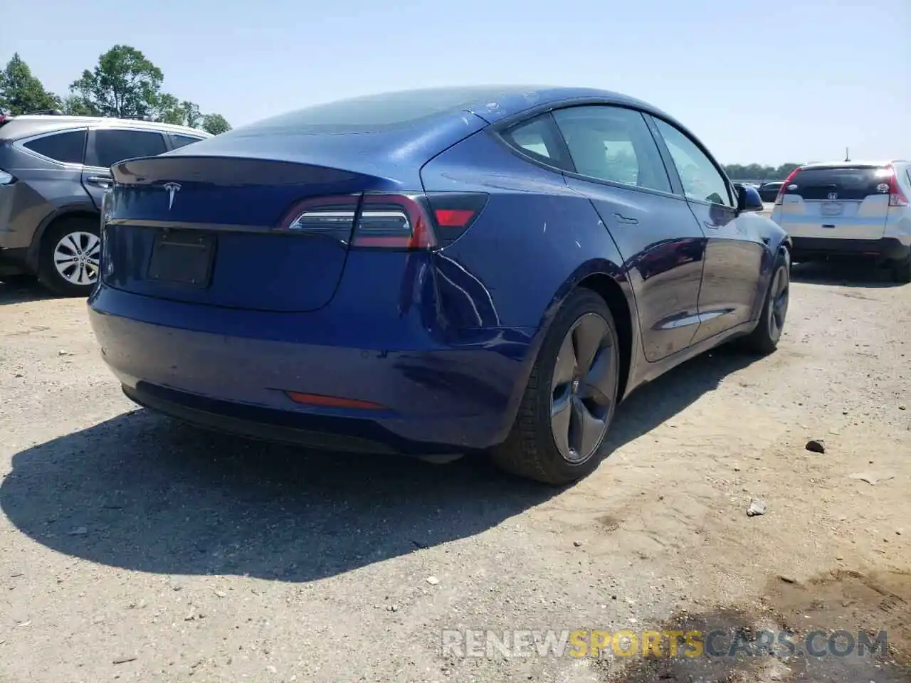 4 Photograph of a damaged car 5YJ3E1EA7LF783930 TESLA MODEL 3 2020