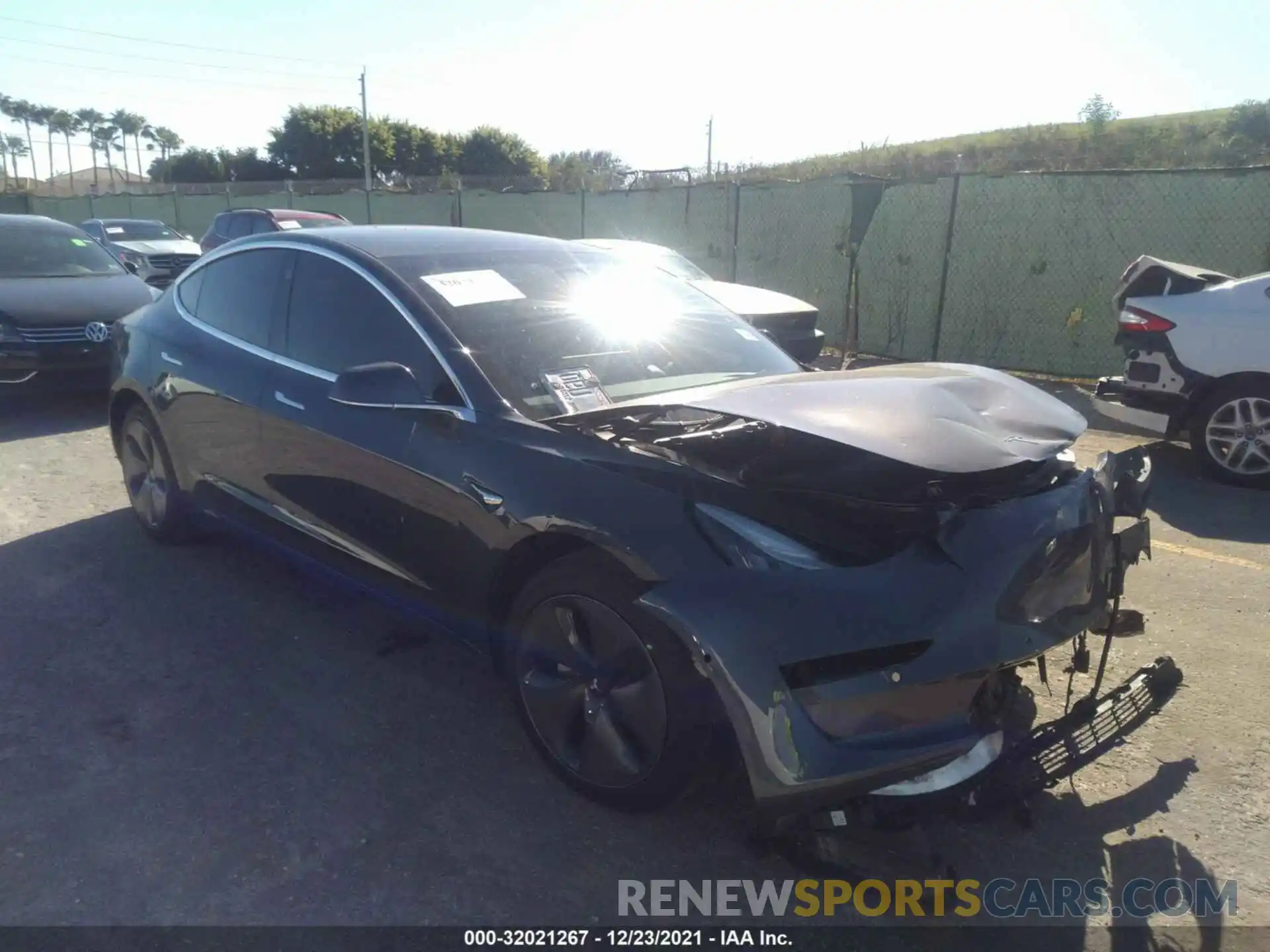 1 Photograph of a damaged car 5YJ3E1EA7LF784852 TESLA MODEL 3 2020