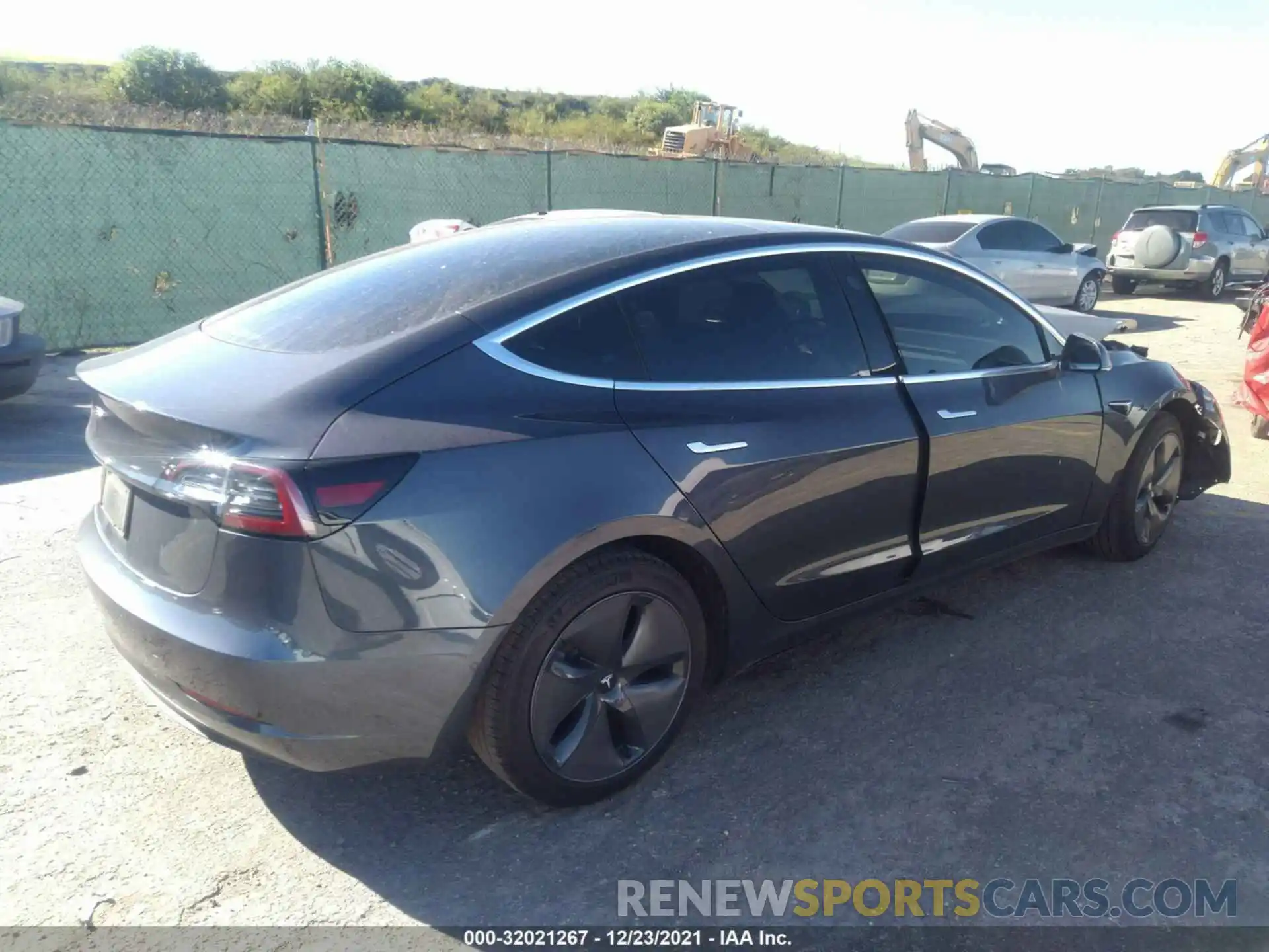 4 Photograph of a damaged car 5YJ3E1EA7LF784852 TESLA MODEL 3 2020