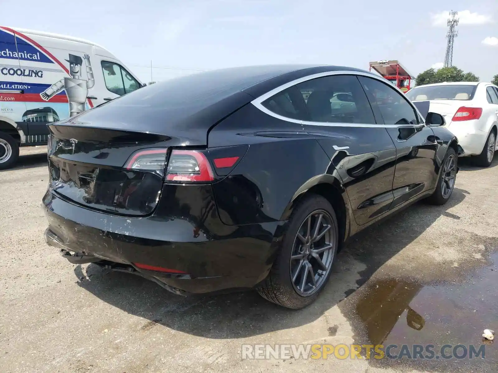 4 Photograph of a damaged car 5YJ3E1EA7LF793129 TESLA MODEL 3 2020