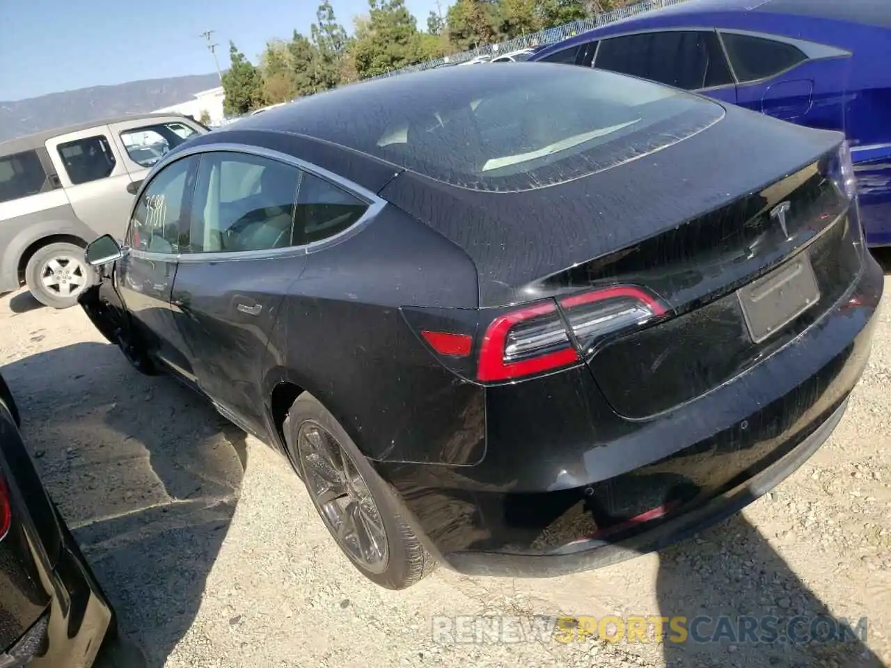 3 Photograph of a damaged car 5YJ3E1EA7LF798881 TESLA MODEL 3 2020