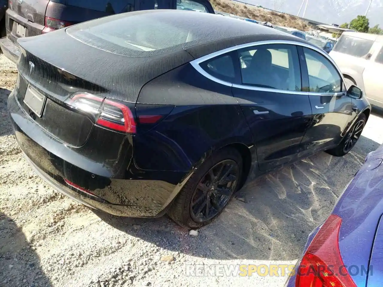 4 Photograph of a damaged car 5YJ3E1EA7LF798881 TESLA MODEL 3 2020