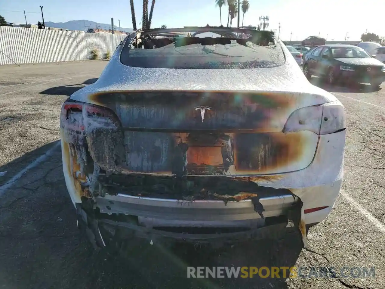 6 Photograph of a damaged car 5YJ3E1EA7LF805179 TESLA MODEL 3 2020