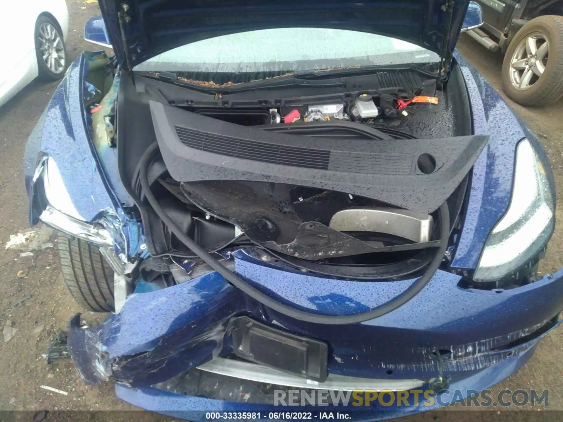 10 Photograph of a damaged car 5YJ3E1EA8LF476296 TESLA MODEL 3 2020