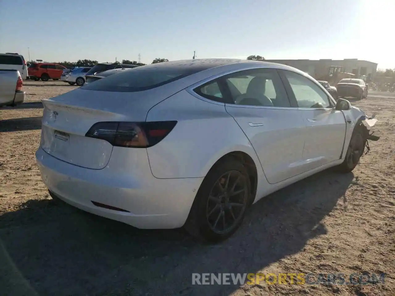 4 Фотография поврежденного автомобиля 5YJ3E1EA8LF599175 TESLA MODEL 3 2020