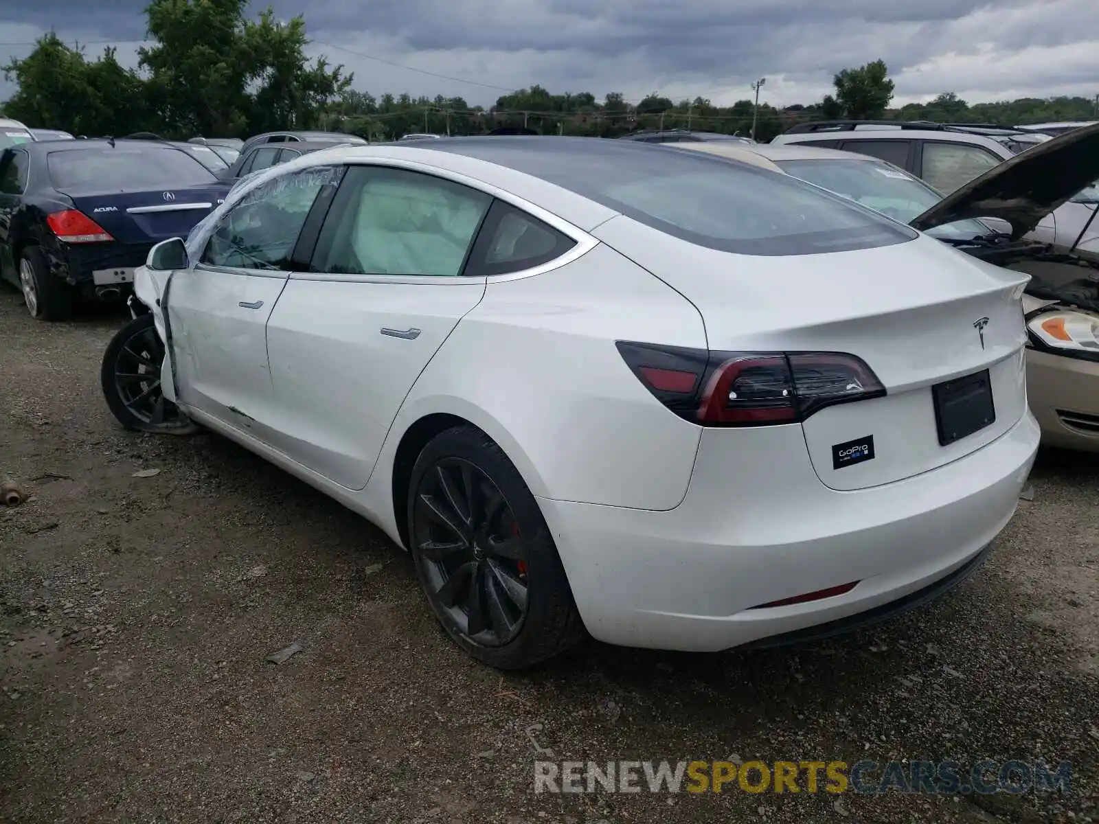 3 Photograph of a damaged car 5YJ3E1EA8LF610532 TESLA MODEL 3 2020