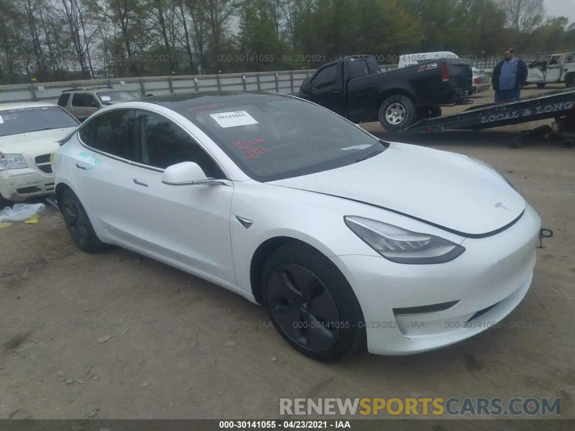 1 Photograph of a damaged car 5YJ3E1EA8LF613155 TESLA MODEL 3 2020