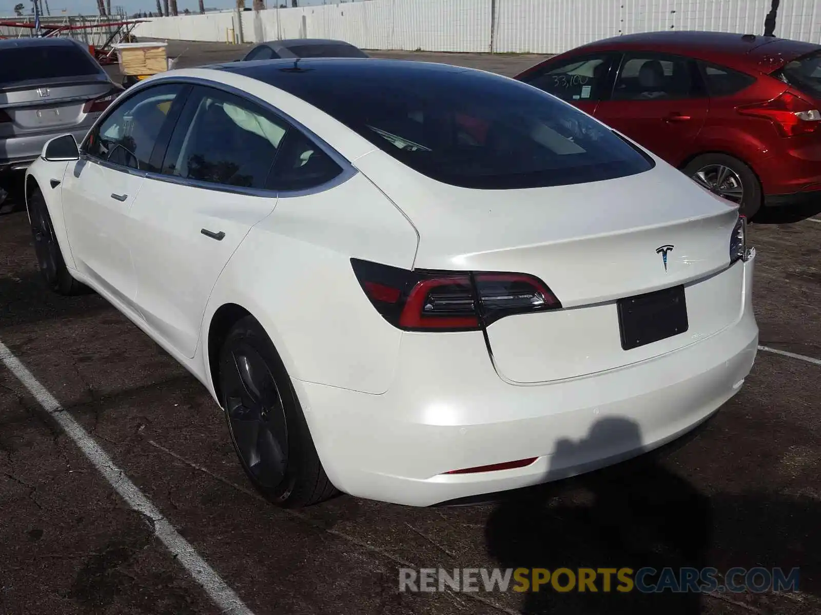 3 Photograph of a damaged car 5YJ3E1EA8LF632143 TESLA MODEL 3 2020