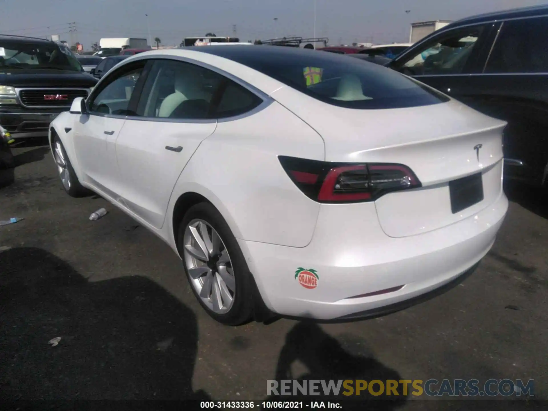 3 Photograph of a damaged car 5YJ3E1EA8LF634989 TESLA MODEL 3 2020